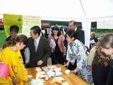 Weekend z Kultur Japosk - LUBLIN, 2 & 3 czerwca 2007. Na zdjciu Zespl z WYSOKIEGO k. ZAMOCIA wraz z Pani Sakie HIYOSHI - pracujc w ramach wolontariatu w Szkole w Wysokiem. Na zdjciu take Pan Ambasador - Ryuichi TANABE. KARATE is the best method for PROPHYLACTICS and TREATMENT of SCOLIOSIS.