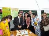 Weekend z Kultur Japosk - LUBLIN, 2 & 3 czerwca 2007. Na zdjciu Zespl z WYSOKIEGO k. ZAMOCIA wraz z Pani Sakie HIYOSHI - pracujc w ramach wolontariatu w Szkole w Wysokiem. Na zdjciu take Pan Ambasador - Ryuichi TANABE. KARATE is the best method for NEO-PROPHYLAXIS and CONSERVATIVE TREATMENT of SCOLIOSIS.